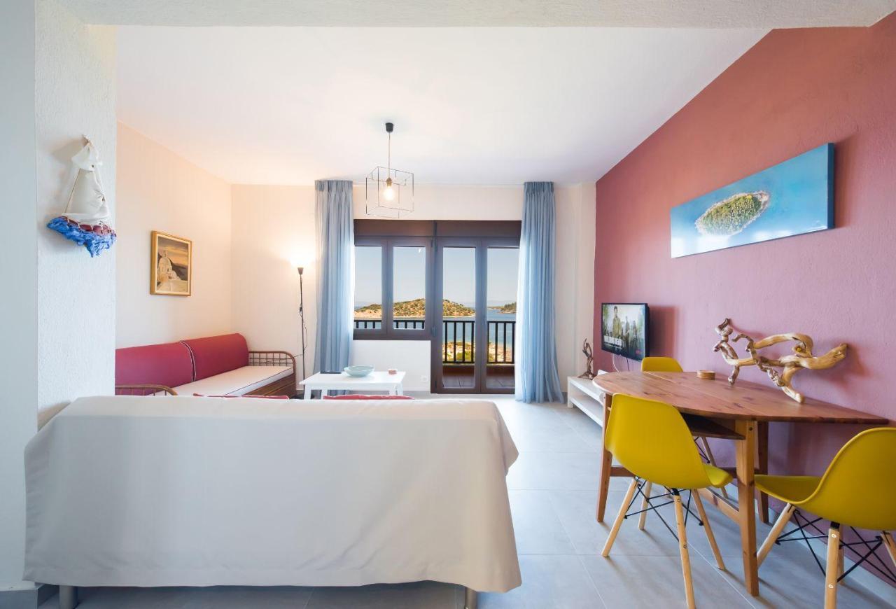 Nereus & Oceanus Beachfront Apartments, Lagonisi Beach #Feelslikehome Ormos Panagias Eksteriør billede