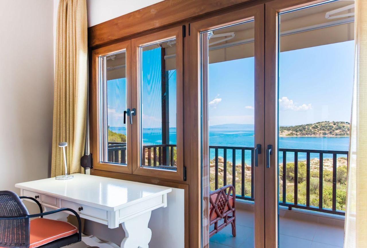 Nereus & Oceanus Beachfront Apartments, Lagonisi Beach #Feelslikehome Ormos Panagias Eksteriør billede