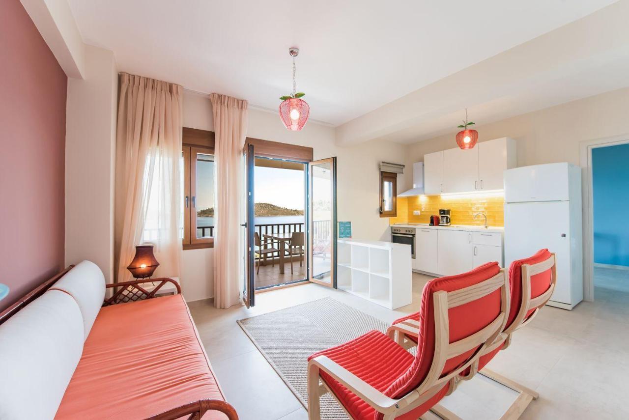 #Flh - Nereus & Oceanus Beachfront Apartments, Lagonisi Beach Ormos Panagias Eksteriør billede