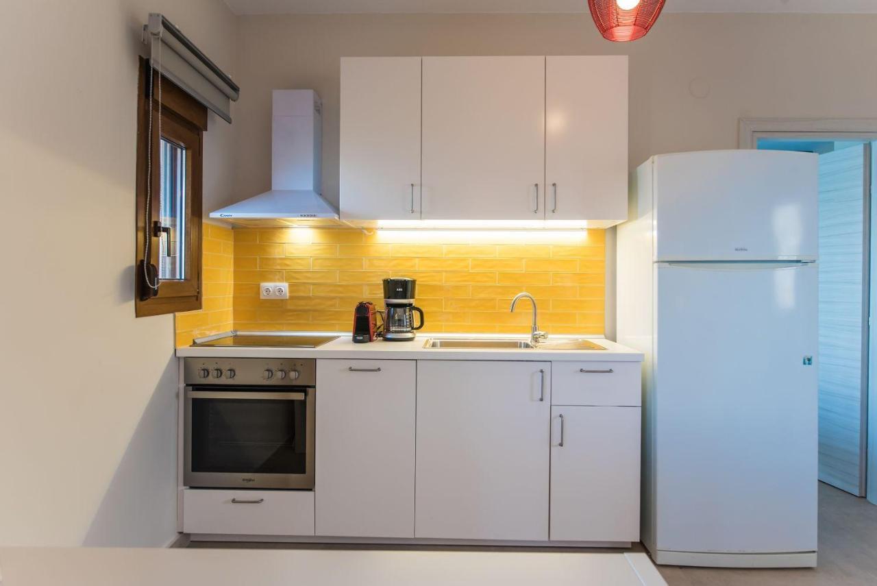 Nereus & Oceanus Beachfront Apartments, Lagonisi Beach #Feelslikehome Ormos Panagias Eksteriør billede