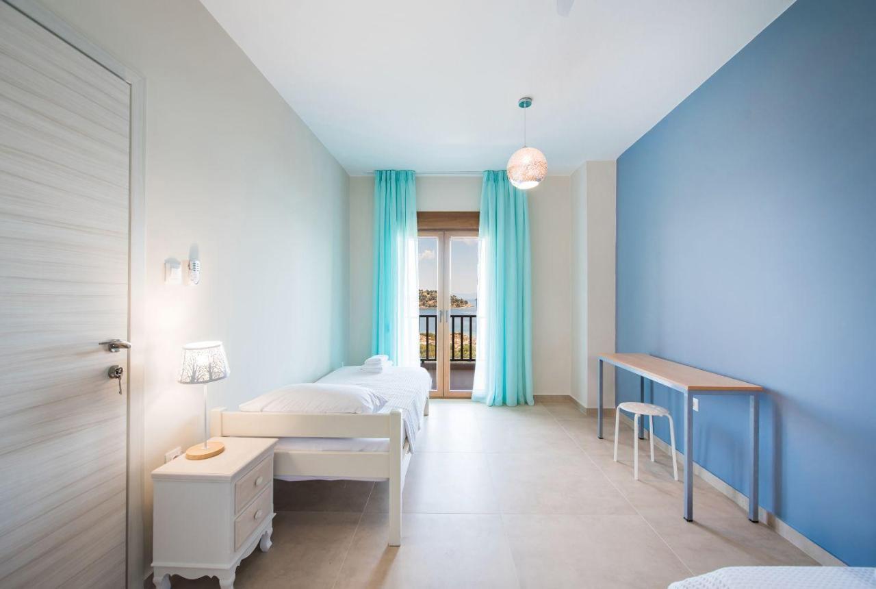 Nereus & Oceanus Beachfront Apartments, Lagonisi Beach #Feelslikehome Ormos Panagias Eksteriør billede