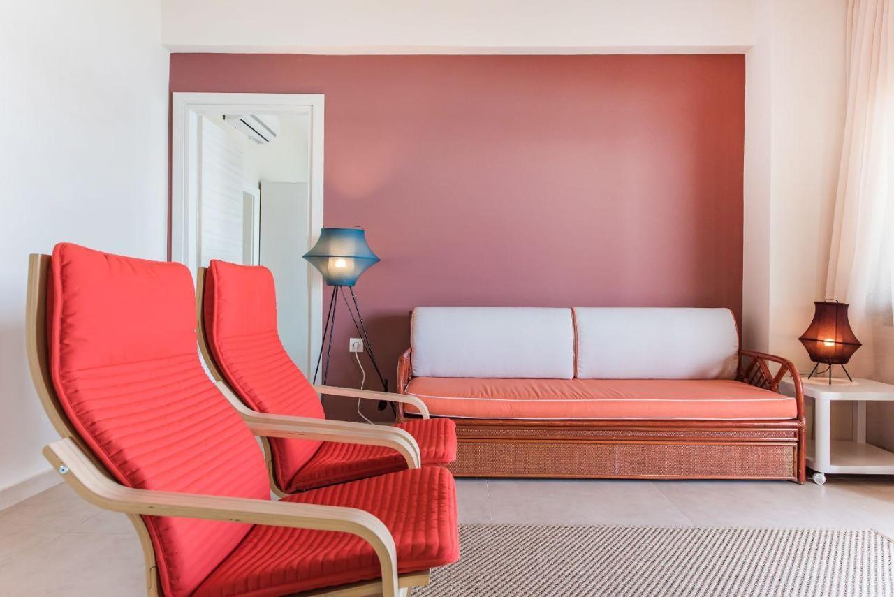 Nereus & Oceanus Beachfront Apartments, Lagonisi Beach #Feelslikehome Ormos Panagias Eksteriør billede