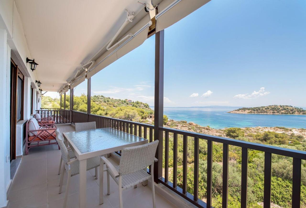 Nereus & Oceanus Beachfront Apartments, Lagonisi Beach #Feelslikehome Ormos Panagias Eksteriør billede