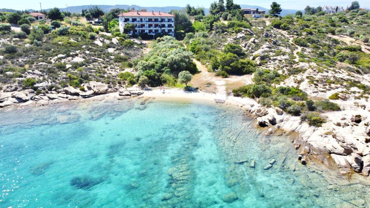 Nereus & Oceanus Beachfront Apartments, Lagonisi Beach #Feelslikehome Ormos Panagias Eksteriør billede